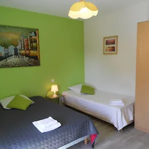 Hotel Les Acacias De Ratabizet, Genas