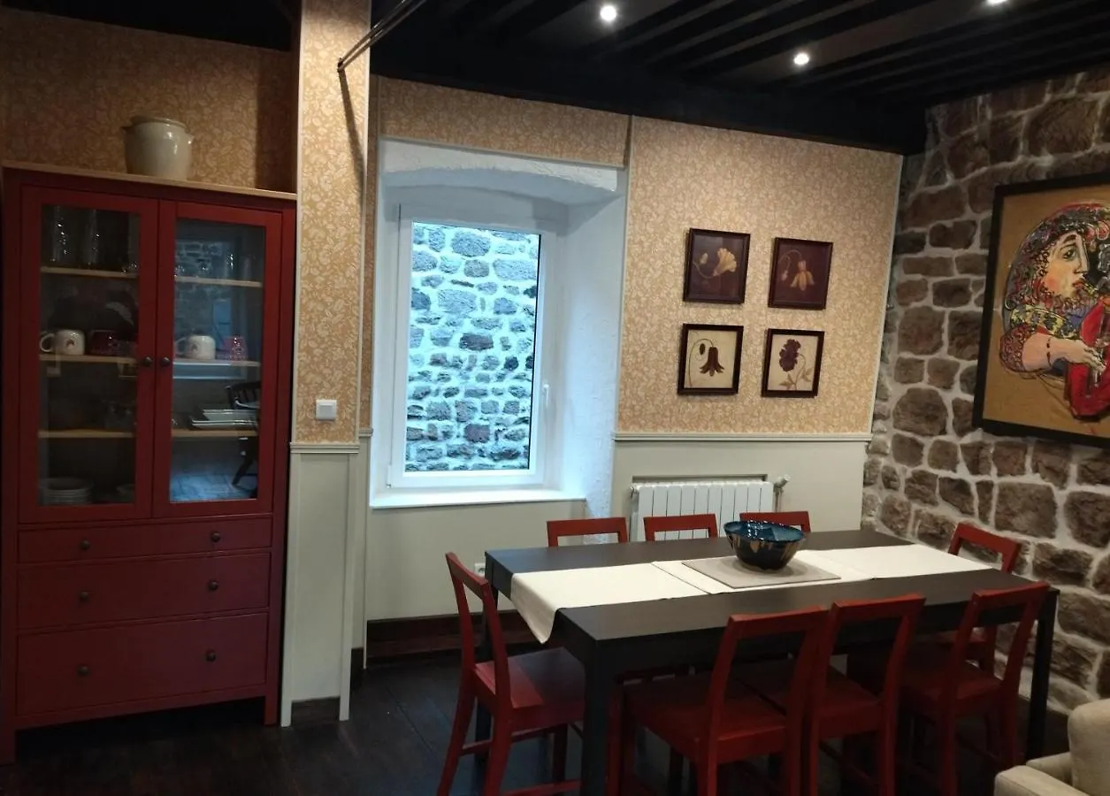 Gite De La Tournelle Pradelles Maison d'hôtes